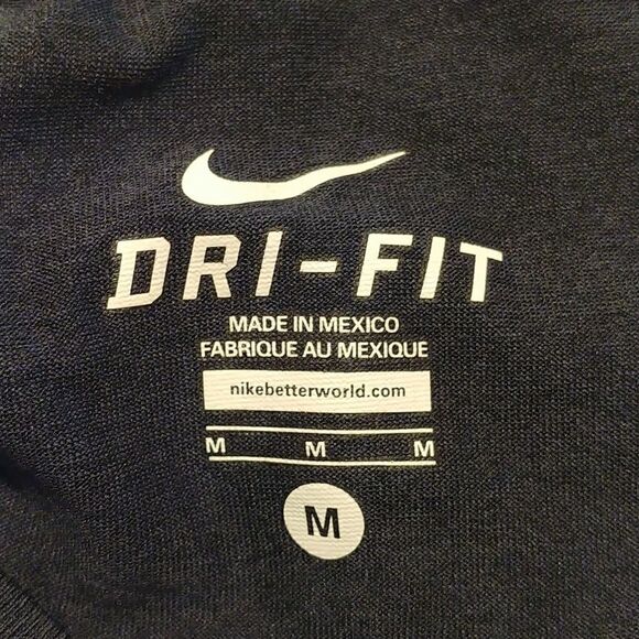 Nike. Bears Dry-Fit Sports Shirt. Size Medium. Like New. - Picture 5 of 8